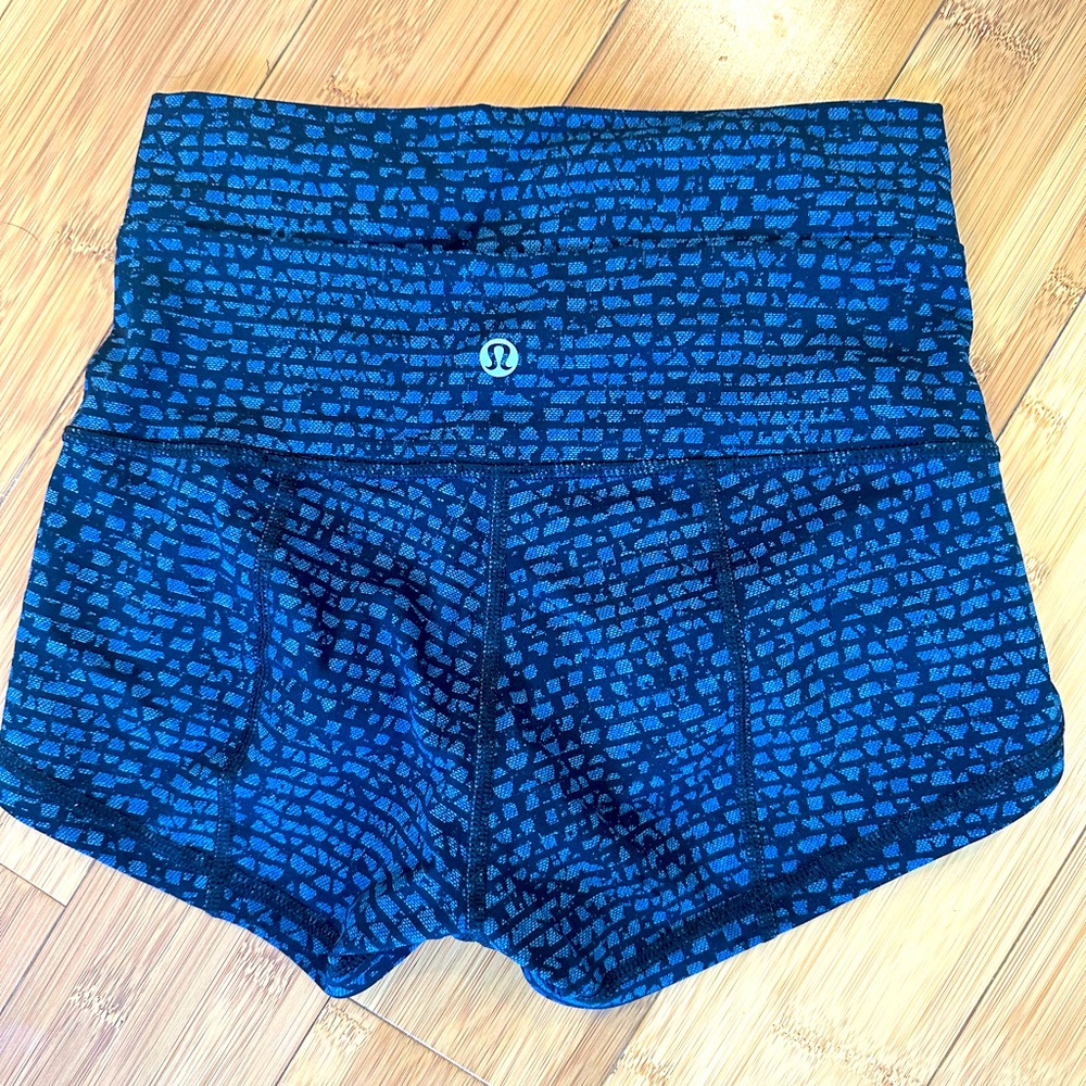 Like new, barely worn lululemon shorts.